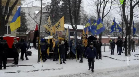 Voter Suppression in Ukraine: Russians Barred From Voting in Kеy Ukrainian Cities