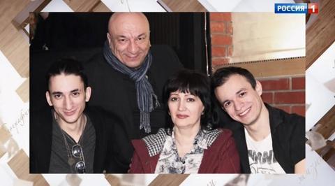 Михаил Богдасаров: "Из семьи невозможно уйти навсегда"