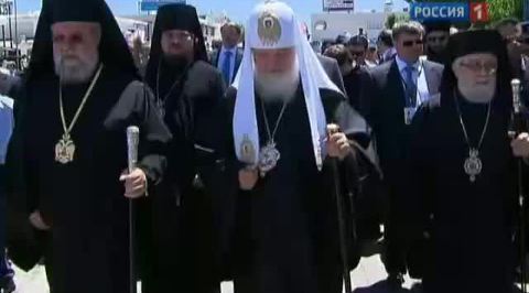 Патриарх посетил "Остров святых"