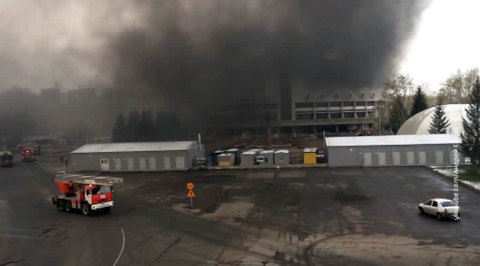 Пожар во дворце спорта в Красноярске удалось локализовать