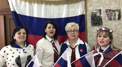 Хор учителей из Москвы, Республики Саха (Якутия), Лариса Курдюмова, Елена Борзова и Сергей Жолобов