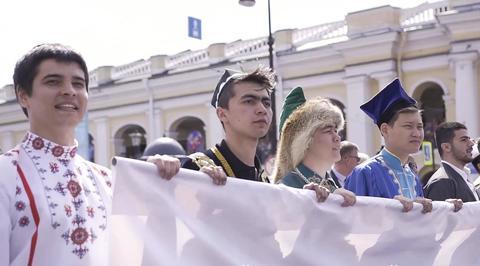 Многонациональный Санкт-Петербург присоединился к акции и исполнил #НашГимн на Дне города