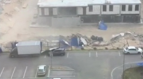 Нижний Новгород приходит в себя после урагана, сорвавшего крышу с кремля