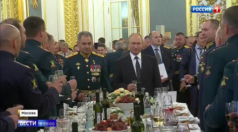 "Our Weapons Capabilities Will Increase Dramatically": Putin and Shoigu Address the New Graduates