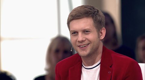 "Малыш, ты уроки выучил?": Борис Корчевников перевоплотился в ребенка