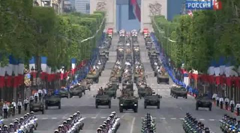 Франция отмечает День взятия Бастилии