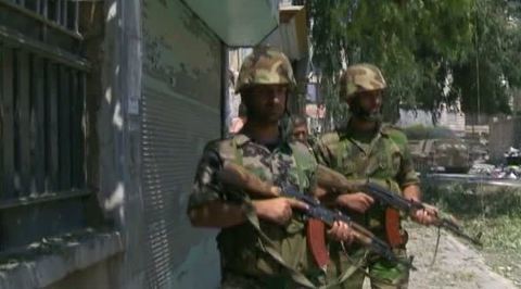 Боевики в Сирии расстреляли подростка на глазах у матери