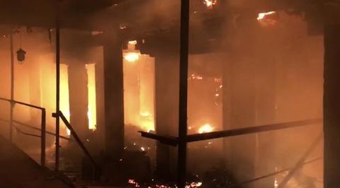 Площадь пожара на заводе "Электроцинк" во Владикавказе растет