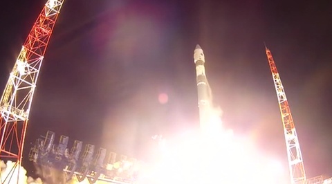 Разгонный блок "Фрегат" со спутником "Глонасс-М" штатно отделился от ракеты "Союз"