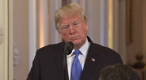 Журналист CNN устроил перепалку с Трампом в прямом эфире