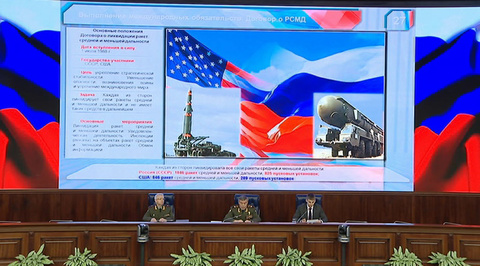 Глава Генштаба ВС России провел телефонный разговор с американским коллегой
