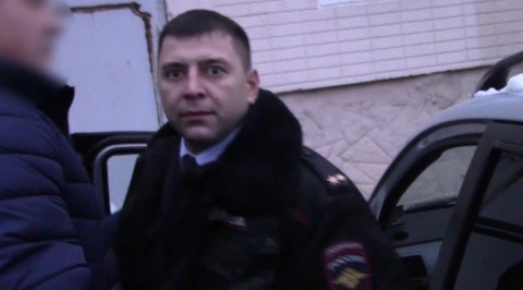 Наркополицейские Энгельса задержаны за превышение полномочий
