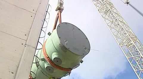 На Нововоронежской АЭС монтируют корпус реактора первого энергоблока