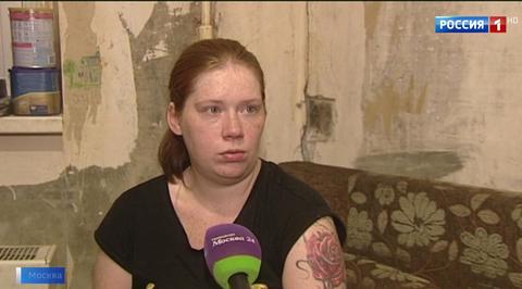 У матери, оставившей двух маленьких детей одних, забрали всех четверых
