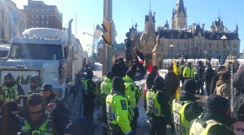 В Оттаве проходят акции протеста
