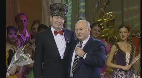 Махмуд Эсамбаев
