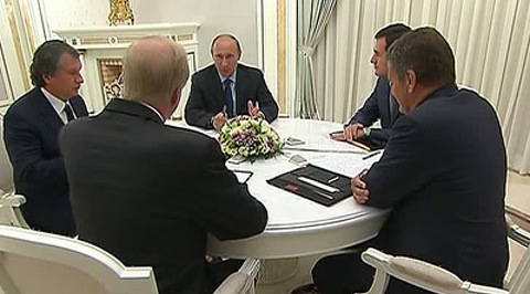 Владимир Путин провел встречу с руководством BP и "Роснефти"