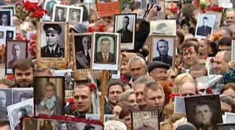 В Киеве прошел альтернативный "Украинский бессмертный полк"