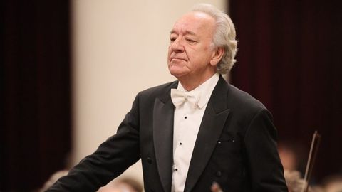 Юрий Темирканов оставил пост главного дирижера Заслуженного коллектива России — оркестра Филармонии