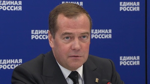 Паранойя и юридическое фиглярство: Медведев сожалеет о срыве телемоста Россия-Украина