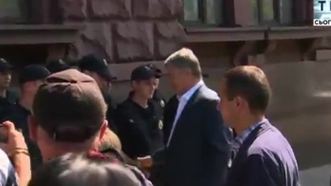 На Порошенко завели уже девятое уголовное дело
