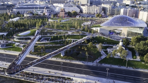В парке "Зарядье" открылась выставка "Неизвестный. Бессмертный полк"