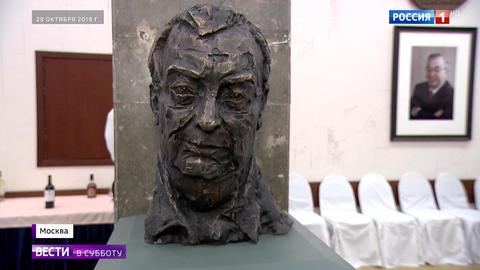 Визит в Москву: грандиозные торжества и удивительная делегация