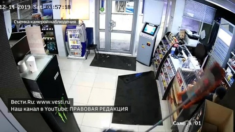 Под Новосибирском уборщица прогнала грабителя шваброй