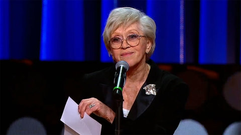 Алиса Фрейндлих о переезде в другую страну: "Боже, сохрани"