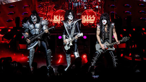 Группу Kiss заменят цифровые аватары