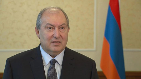 Президент Армении узнал о вводе миротворцев в Карабах из СМИ