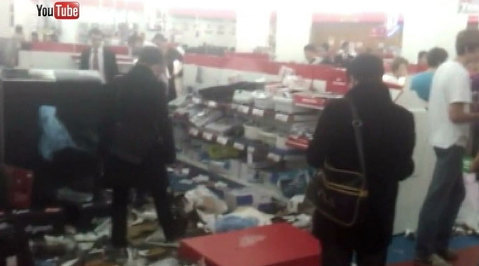 Автограф-сессия зенитовцев превратилась в погромы
