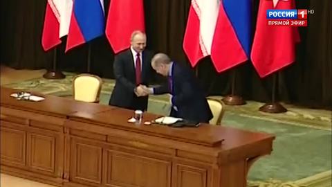 60 Minutes Show Investigates Who Pulled the Chair From Under Erdogan in Sochi