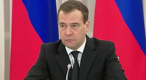 Медведев: отменять накопительную часть пенсии нельзя