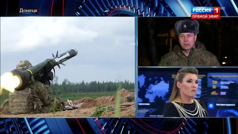 American Santa Claus Gives Poroshenko Present Early - Brand New Weapons For Donbass War