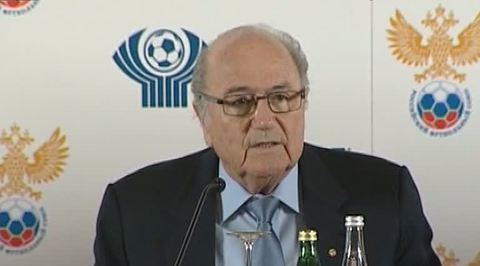 Президент ФИФА предложил ужесточить наказание за расизм