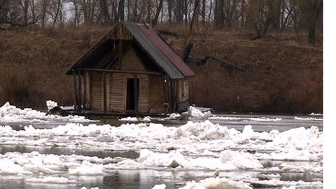 Талые воды оставили москвичей без связи