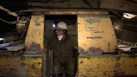 На Украине 14 шахтёров оказались в западне