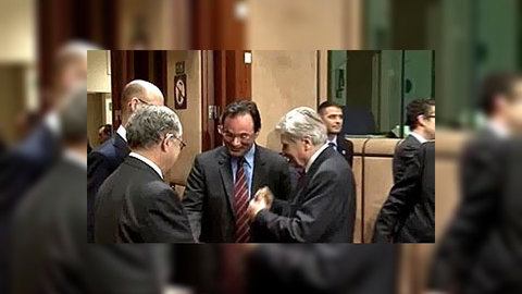 Чиновников хотят проверить на наличие интеллекта