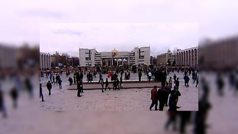 "Тюльпановая революция" наступила на старые грабли