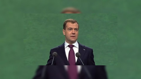 На петербургском форуме Дмитрий Медведев пропиарил Россию