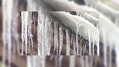 Сосульки оказались хитрее столичных коммунальщиков
