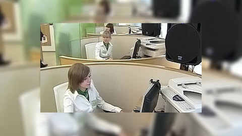 Приставы добрались до банковских счетов должников