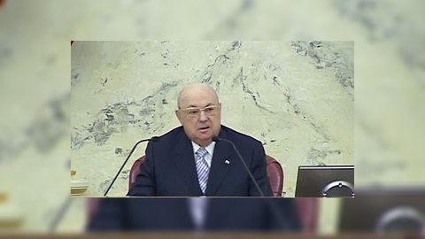Ресин прорубил окно в "Единую Россию"