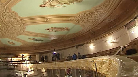 Аполлон и его музы вновь украшают Большой театр