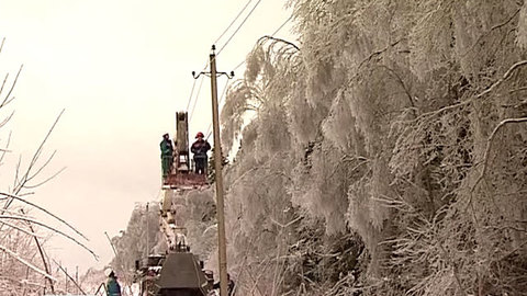 Энергетики подсчитали ущерб от погоды