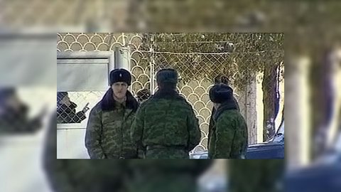 Российские военные прощаются с кирзачами и портянками