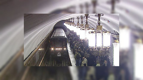 Гимн СССР рассорил правозащитников с реставраторами столичного метро