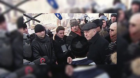 Жириновский заступился в Госдуме за жителей "Речника"