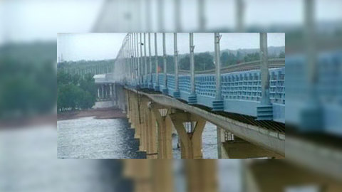 Волгоградский мост превратился в качели. Эфир программы "Скажите прямо"